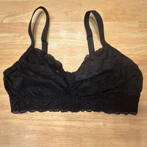 Montelle Intimates HALO‎ Wire-Free Bra Black Lace 40 D/E Stretch Bralette